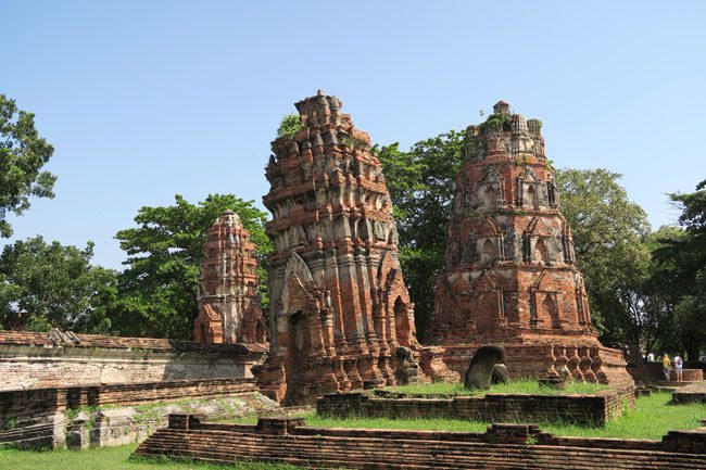 ayutthaya-thailand-crumbling-temple