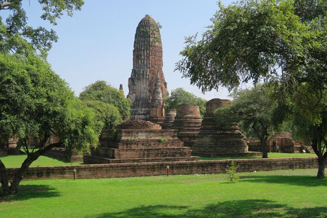 ayutthaya-thailand-temple