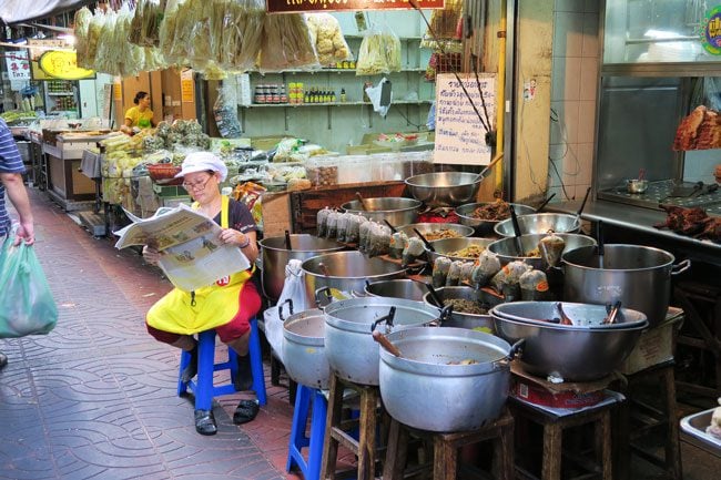 bangkok-chinatown-small-shop