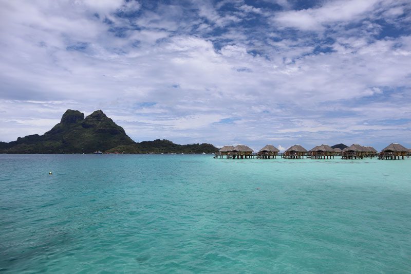 Bora Bora Pearl Beach Resort - overwater bungalows