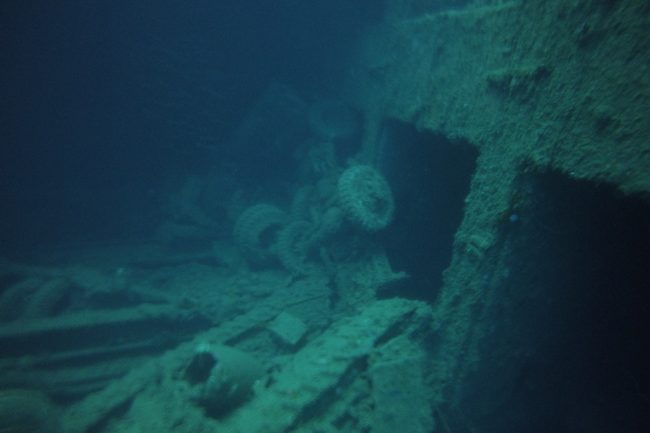 Coolidge-Wreck-Dive-Espiritu-Santo-Vanuatu-Jeeps