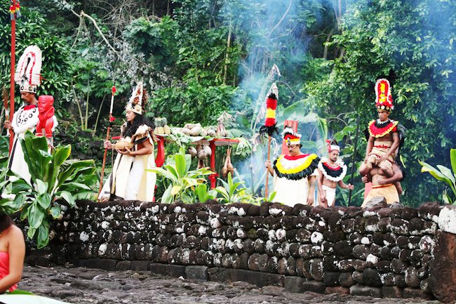 Heiva-Tahiti-Grégoire-Le-Bacon-O-Tahiti-e-Marae-ceremony
