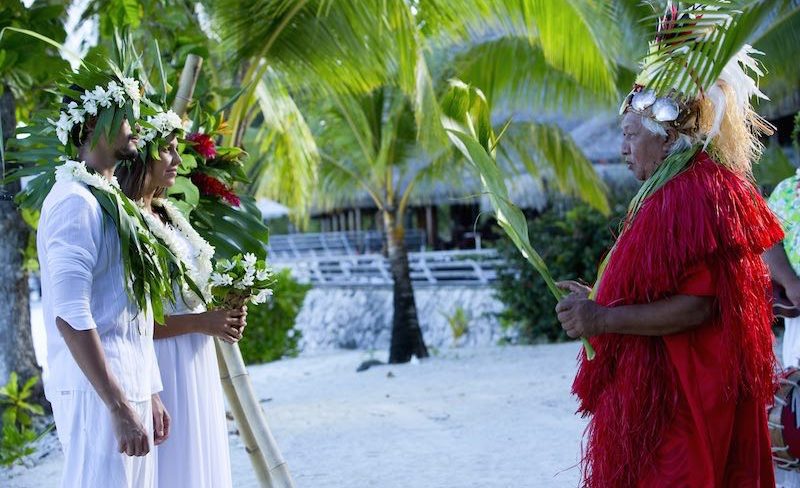 Honeymoon in Tahiti French Polynesia - traditional Tahitian wedding
