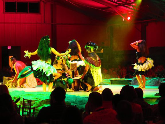 Luau Kalamaku - Polynesian dance show - Luau in Kauai, Hawaii 2