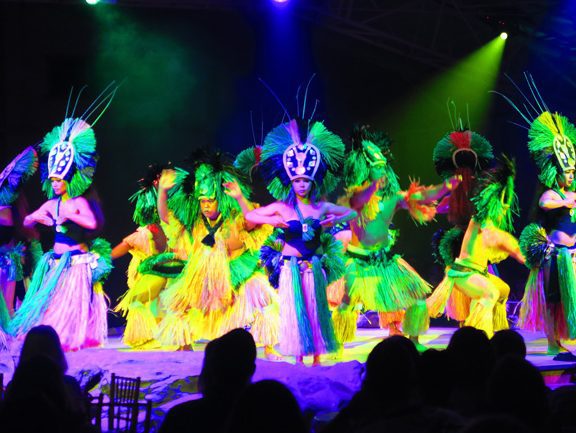 Luau Kalamaku - Polynesian dance show - Luau in Kauai, Hawaii