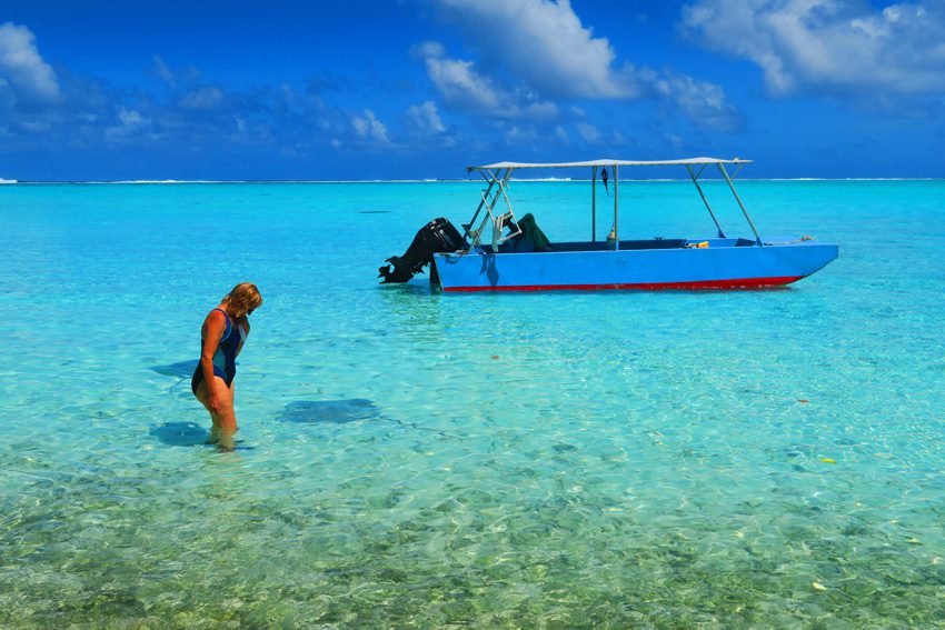 Maupiti - French Polynesia - Stingrays in Lagoon Tour