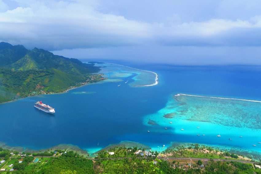 Opunohu Bay - Moorea - French Polynesia