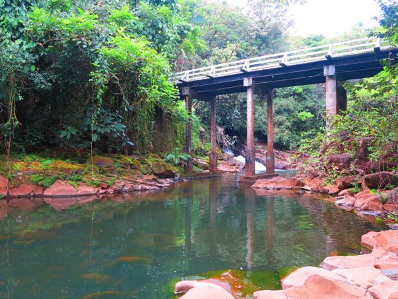 Pepe’ekeo Scenic Drive - hike to secret waterfall - Big Island Hawaii_1