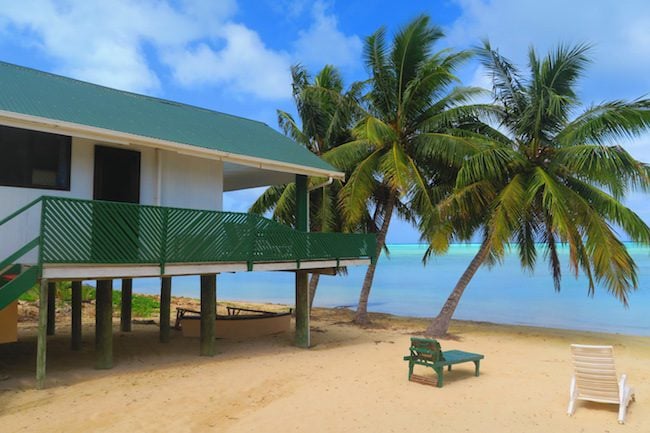 Rinos Motel Aitutaki Cook Islands - beach bungalow