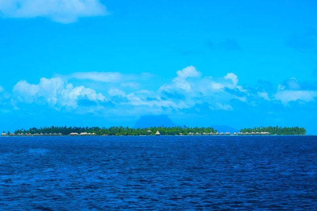 le tahaa luxury resort bora bora background french polynesia