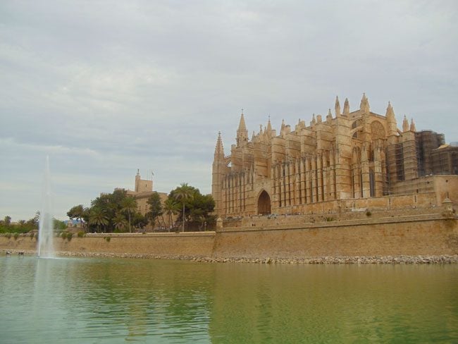 Parc del Mar Palma Cathedral Mallorca