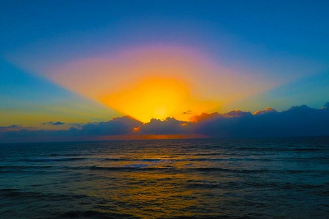 Coucher de soleil incroyable dans les falaises de Sunset San Diego en Californie2