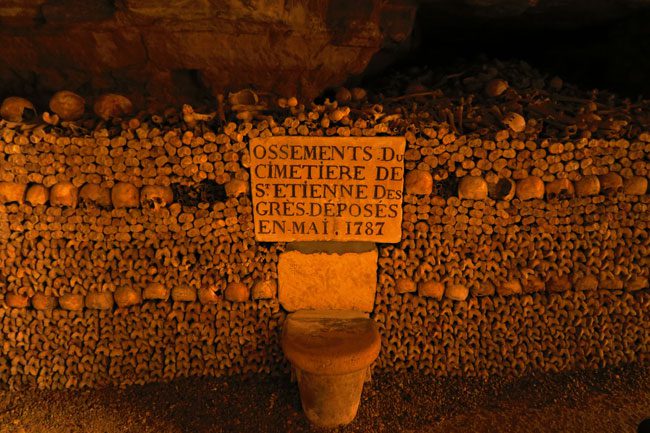 Catacombes Paris underground cemetery 1787