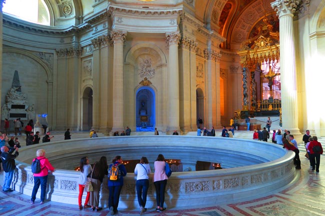 Eglise du Dome Le Tombeau de Napoléon Open Pit