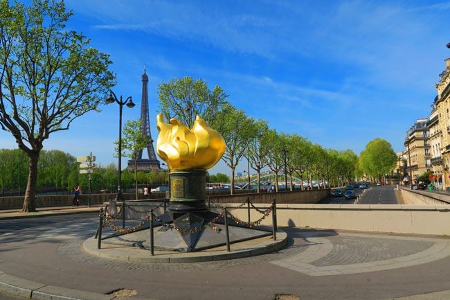 place de l'alma Paris Diana car crash