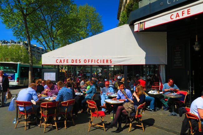 Sunny Cafe Des Officiers Paris