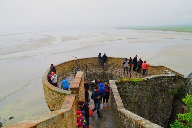 mont saint michel ramparts