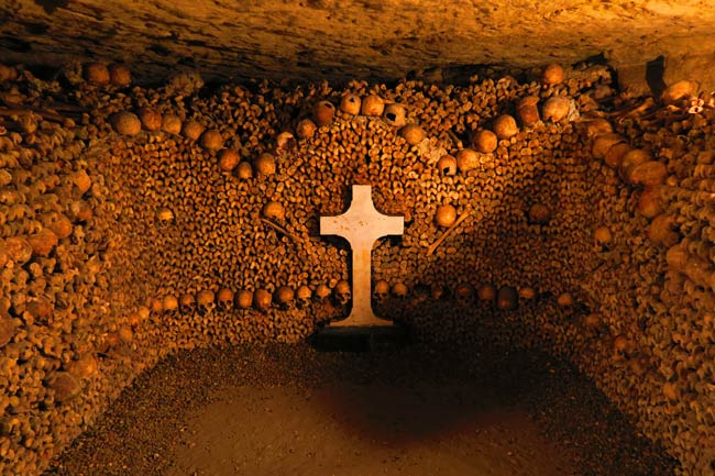 paris catacombs underground prayer chamber