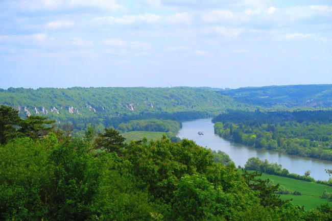 View of Seine from countryside giverny paris day trip