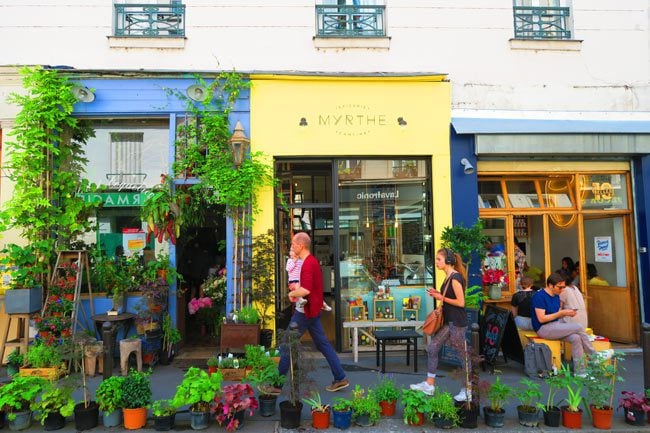 hipster cafe paris canal saint martin