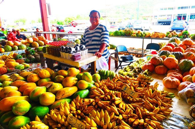 Maketi-Fou-Apia-food-market-Samoa-4