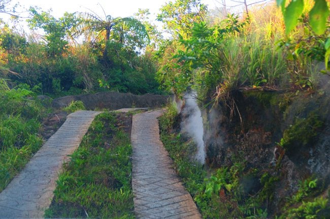 Moutn Yasur Tanna Island Vanuatu road steaming