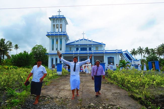 Savaia sunday church samoa