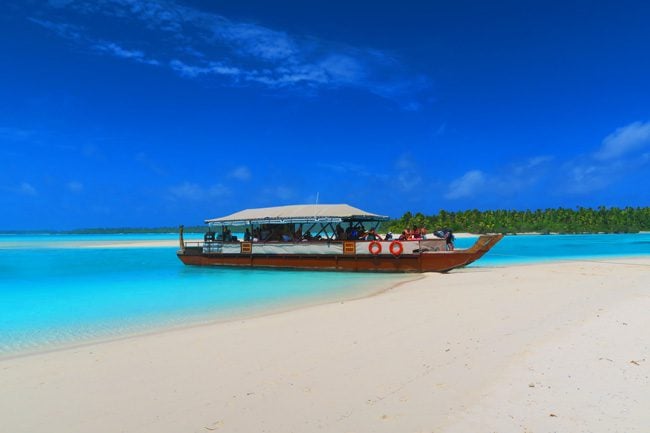 The Vaka Cruise Aitutaki lagoon cook islands boat