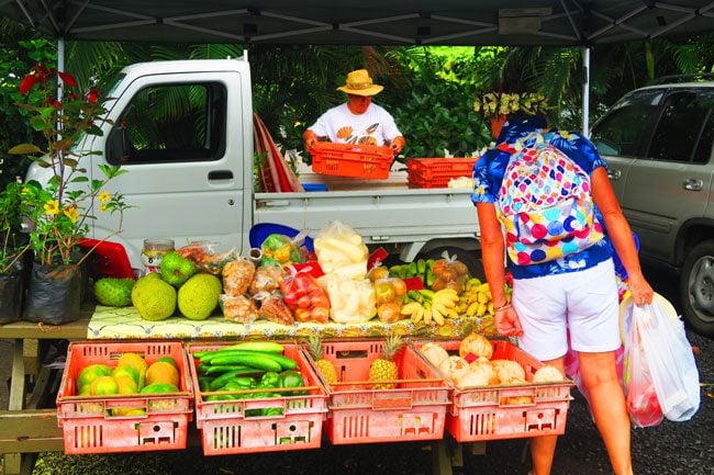 Punanga Nui Market Rarotonga Cook Islands fruits and vegetables