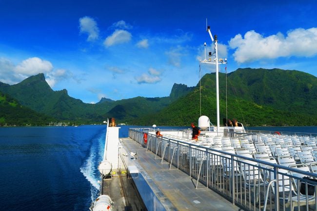 Ferry from Moorea to Tahiti