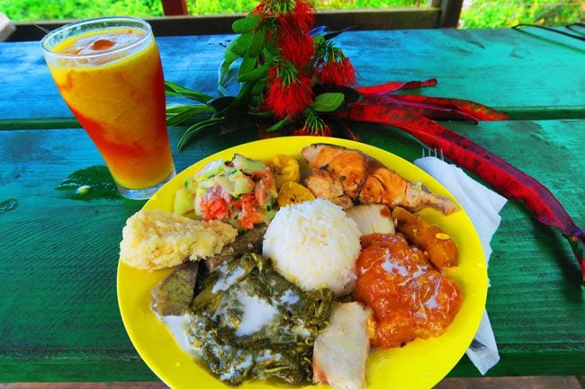 Moorea tropical garden traditional tahitian lunch