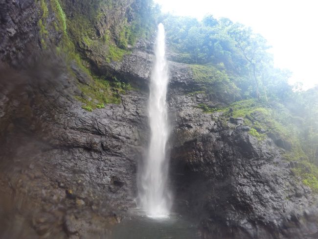 Papenoo valley tahiti Topatari Waterfall 2