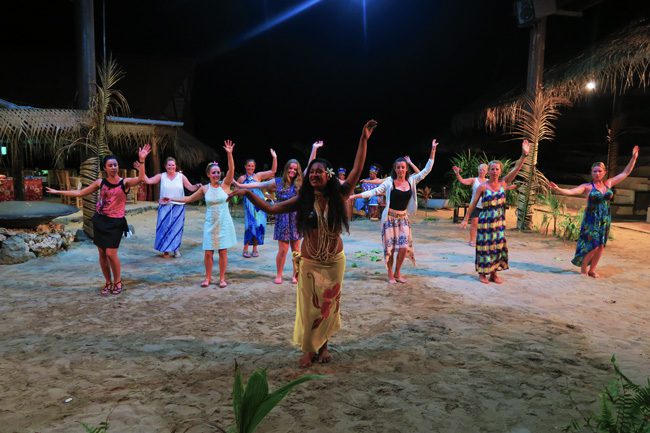 Tiki Village Moorea learning to dance women