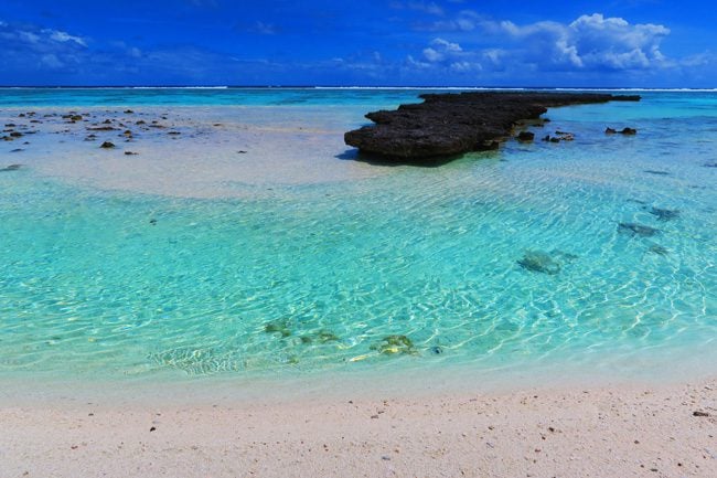 Motu Auira clear water Maupiti French Polynesia