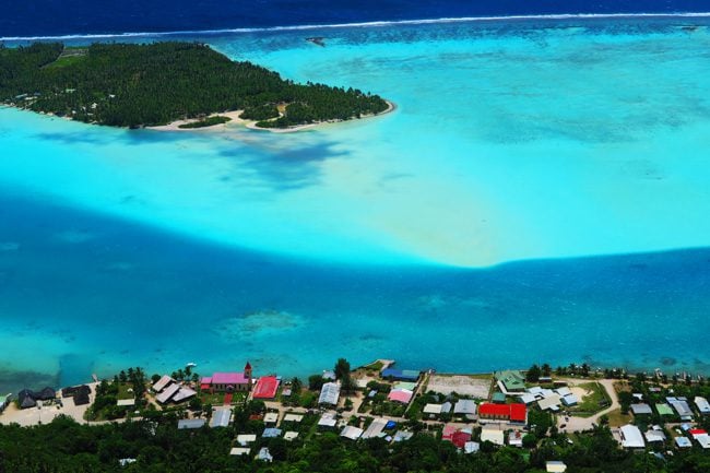 Mount Teurafaatiu view of main village in Maupiti french polynesia