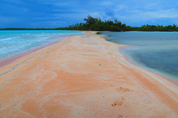 pink-sand-fakarava-atoll-french-polynesia