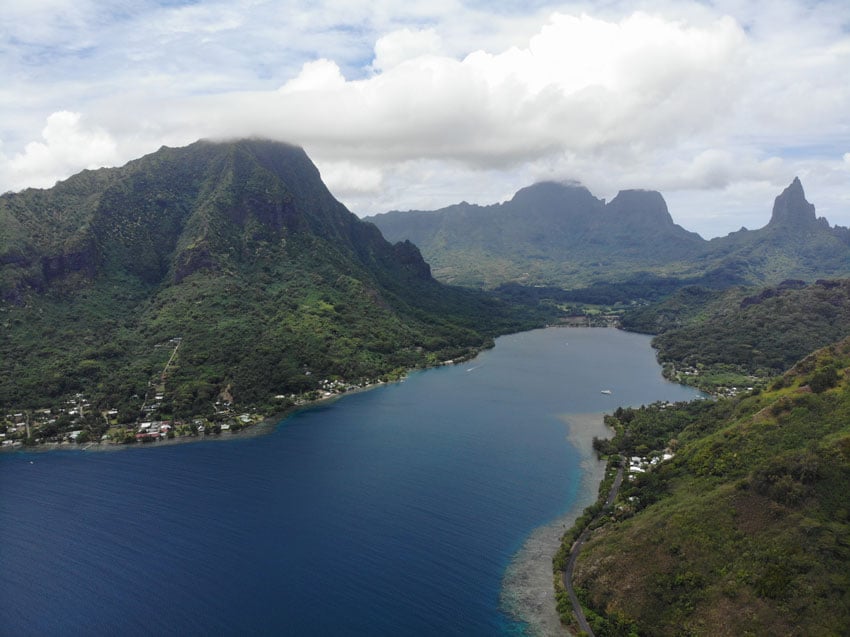 Magic Mountain Moorea French Polynesia - bay view