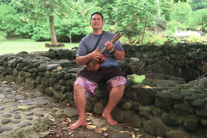 Pifa tour guide Hiva Oa Marquesas Islands French Polynesia