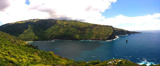 hiva oa travel guide - panoramic view of Hanaiapa Bay