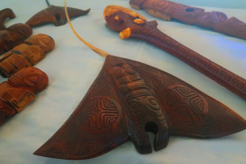 marquesas islands art - hiva oa wood carving