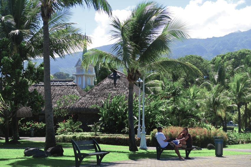 paofai gardens tahiti park french polynesia