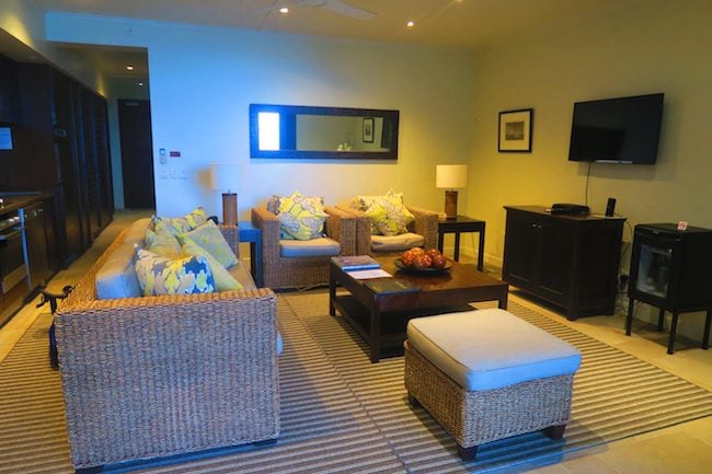 Te Vakaroa luxury villas rarotonga - living room interior view