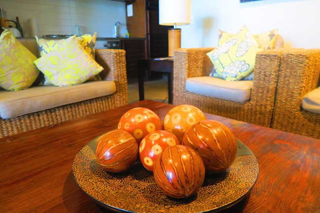 Te Vakaroa luxury villas rarotonga - table with decorations