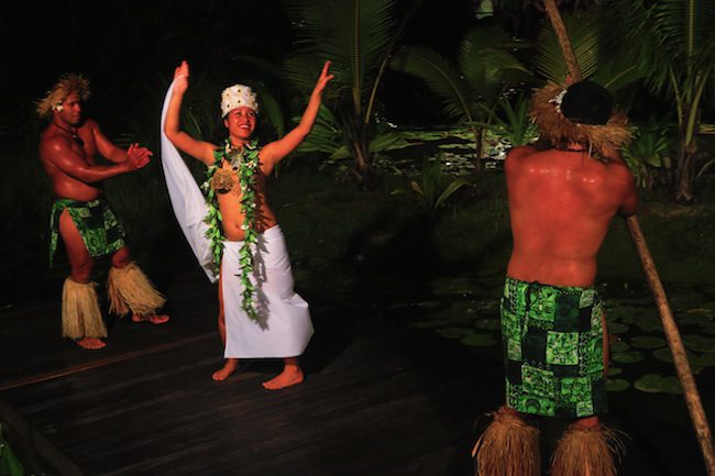 Te Vara Nui Village Rarotonga - island night show dancers