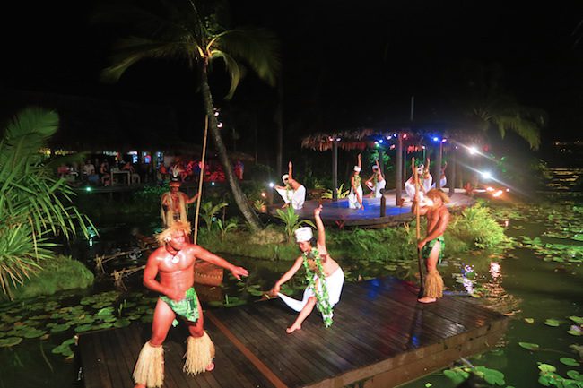 Te Vara Nui Village Rarotonga - island night show dancers2