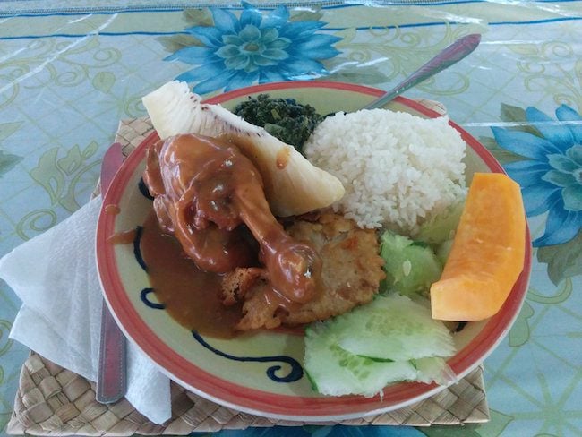 Food at Tanu Beach Fales
