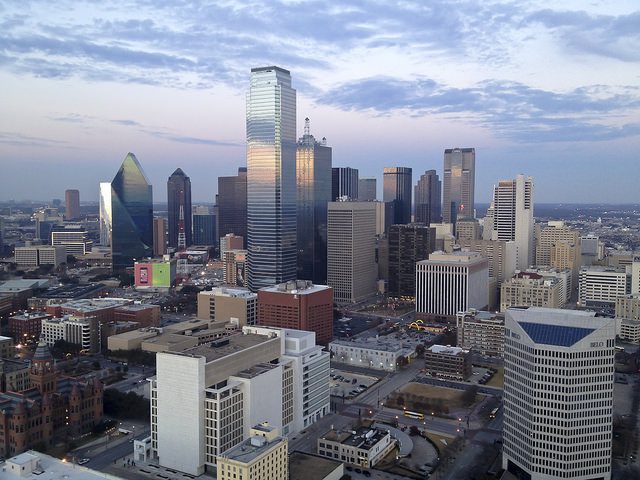 downtown dallas skyline