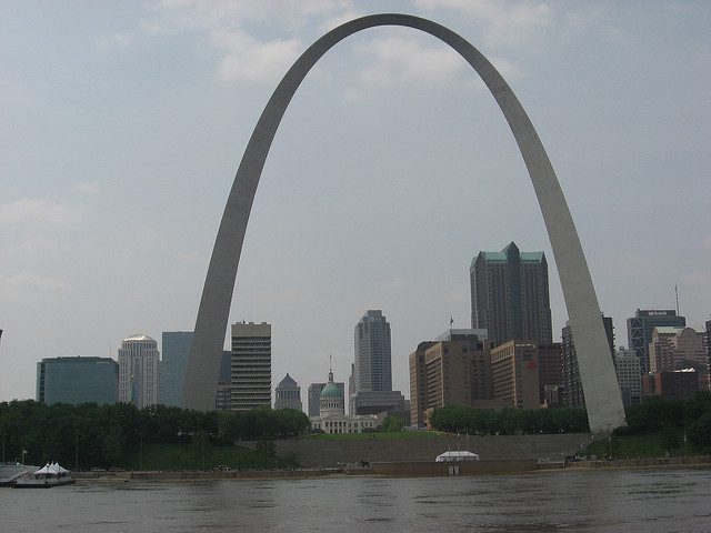 st louis skyline arch IllinoisHorseSoldr