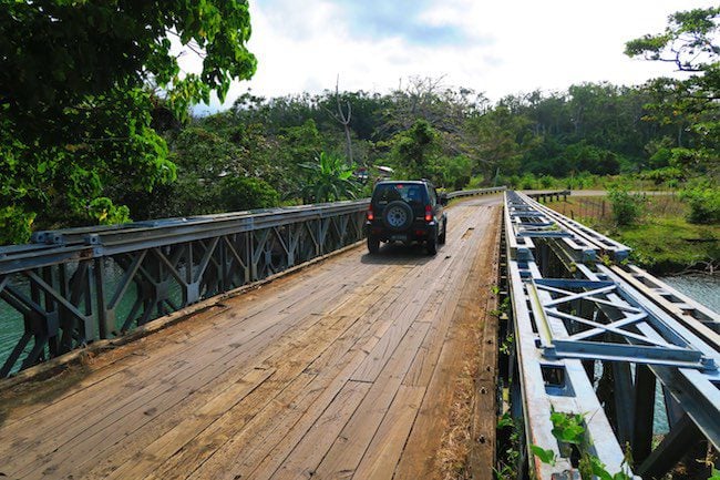 Roadtrip Efate Island Vanuatu - Rover Crossing