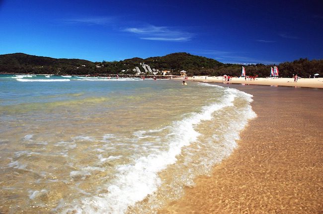 queensland-beach-australia